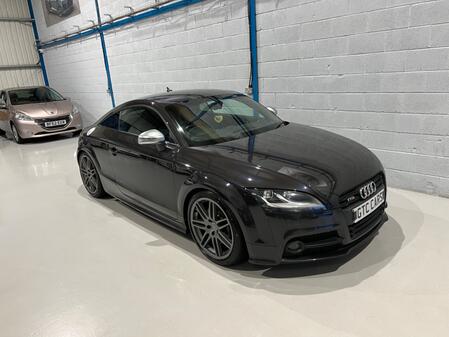 AUDI TTS 2.0 TFSI Black Edition 