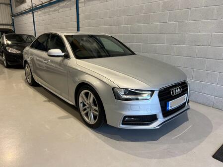 AUDI A4 2.0 TDI S line