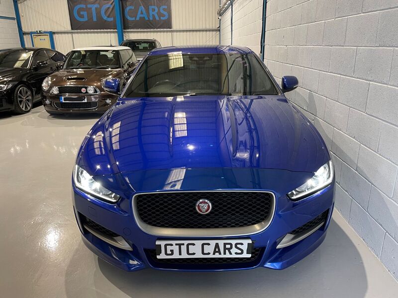 JAGUAR XE