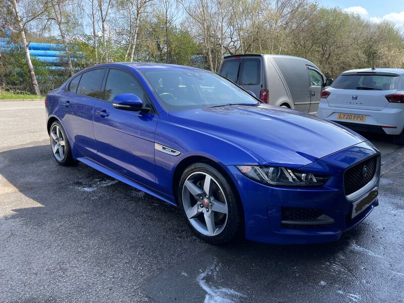 JAGUAR XE