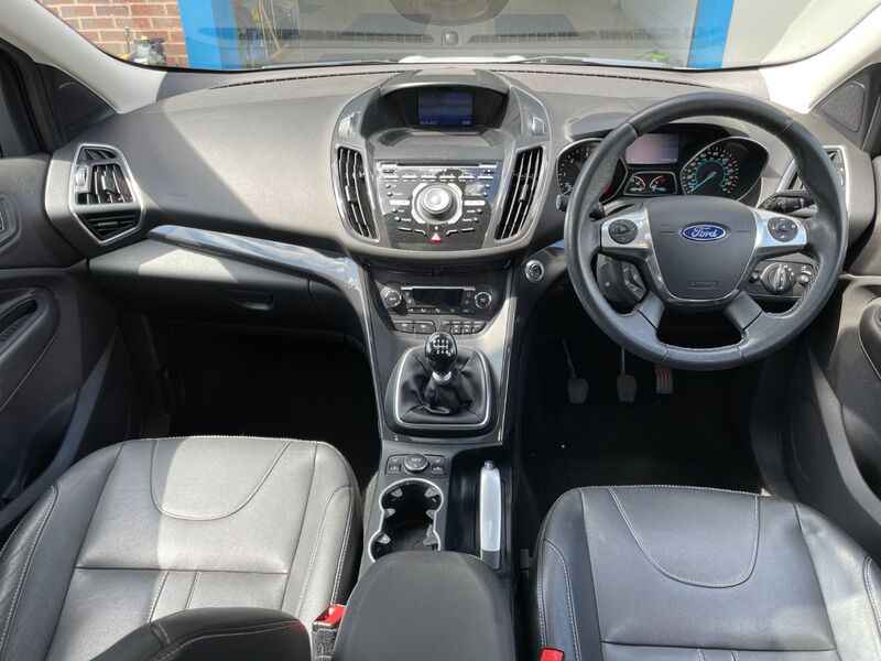 FORD KUGA