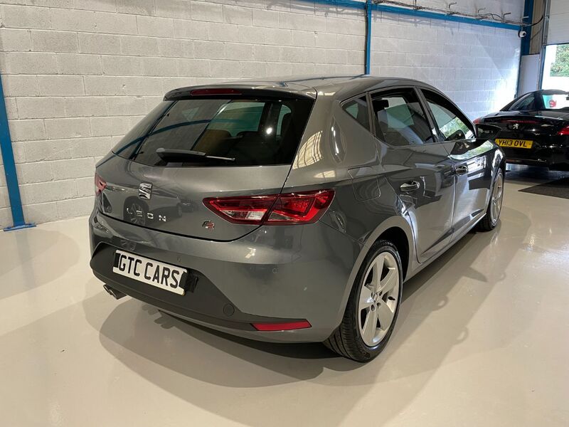 SEAT LEON