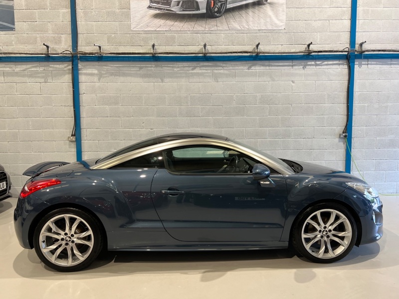 PEUGEOT RCZ