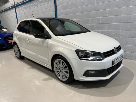 VOLKSWAGEN POLO BLUEGT